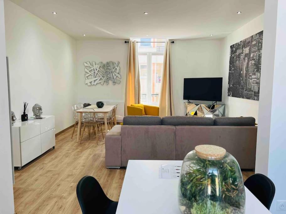 Cosy T3 Centre Reims/Pkg Prive Apartment ภายนอก รูปภาพ