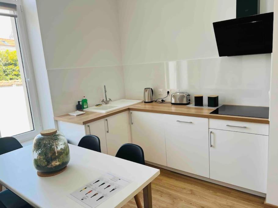 Cosy T3 Centre Reims/Pkg Prive Apartment ภายนอก รูปภาพ