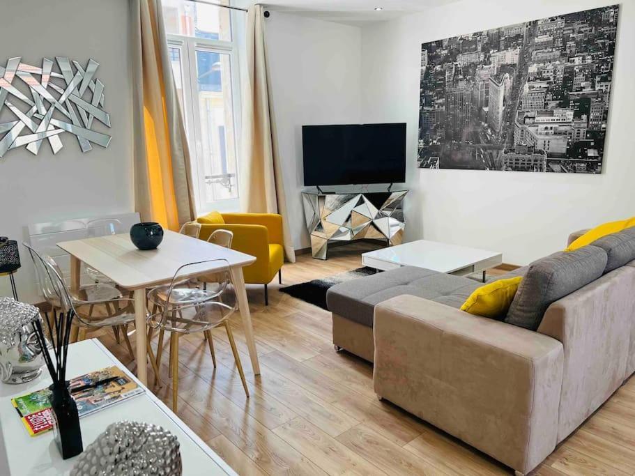Cosy T3 Centre Reims/Pkg Prive Apartment ภายนอก รูปภาพ